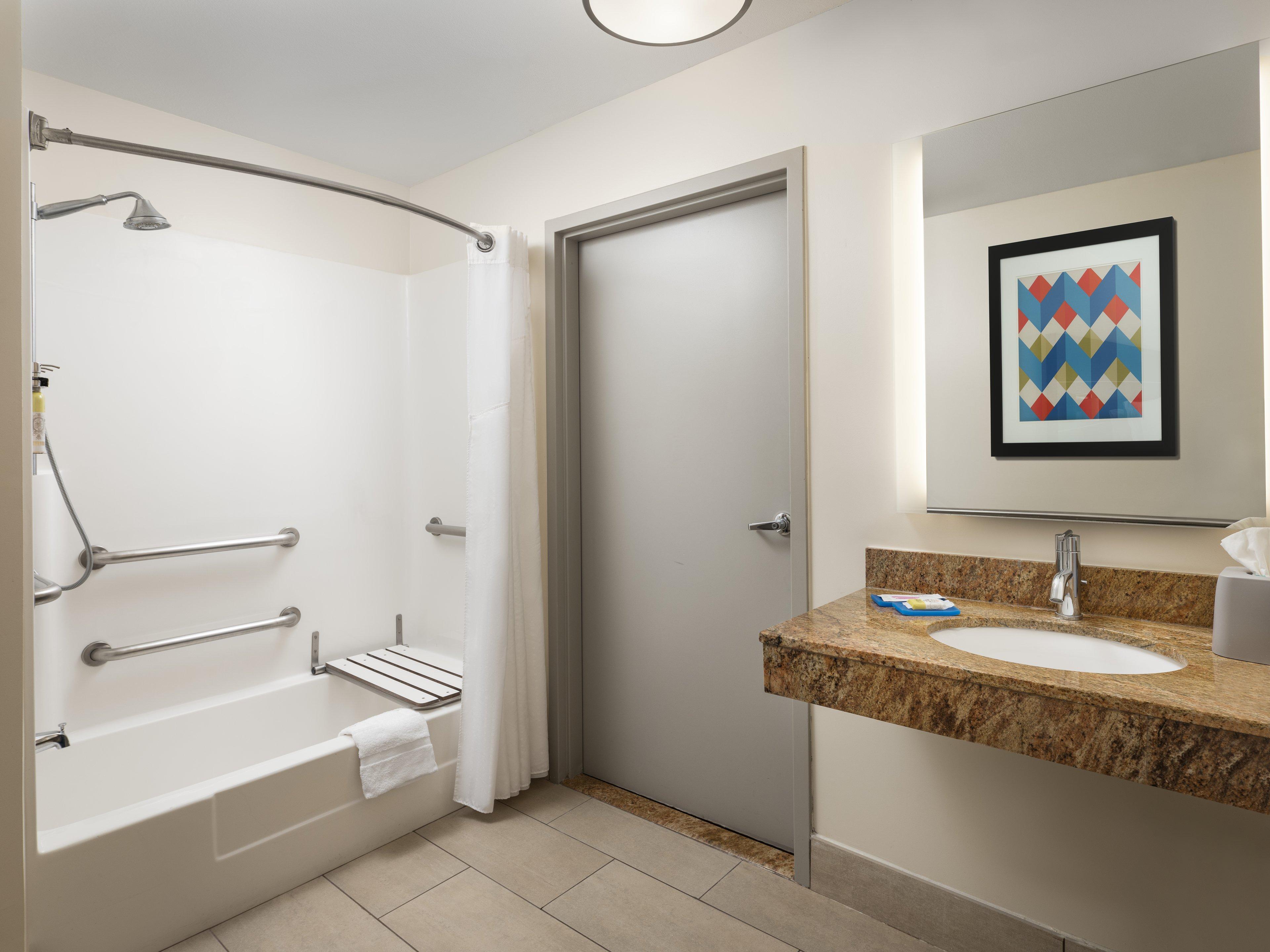 Holiday Inn Express Hotel & Suites Belmont By Ihg Exterior photo