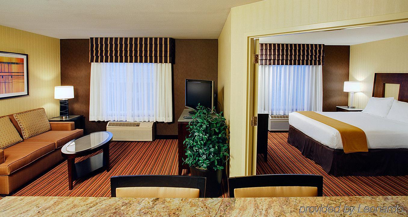 Holiday Inn Express Hotel & Suites Belmont By Ihg Exterior photo